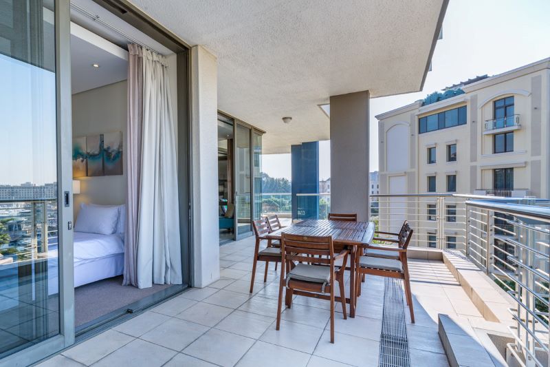 Luxury City Center 3 Bedroom Apartments For Rent