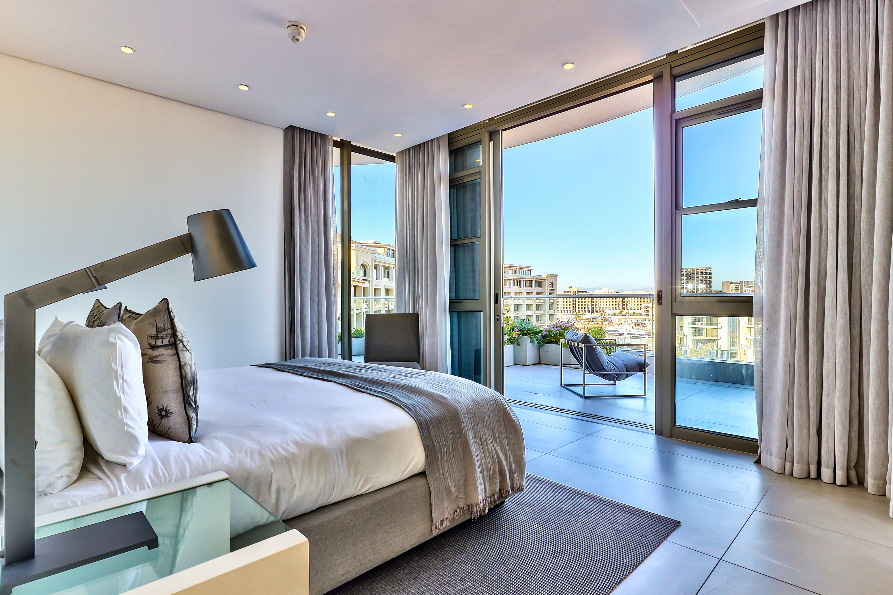 Lawhill 601B bedroom suite
