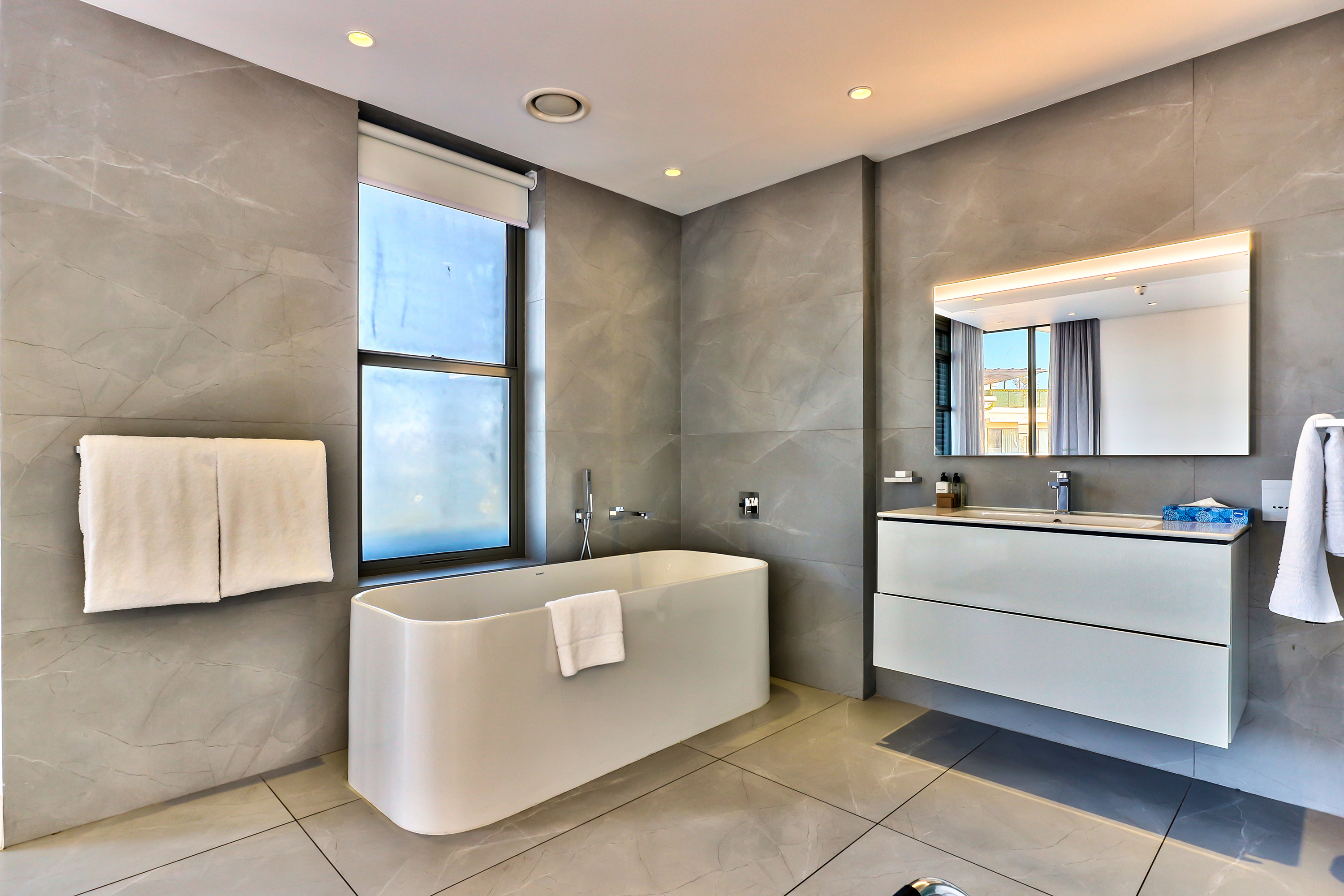 Lawhill 601B bathroom